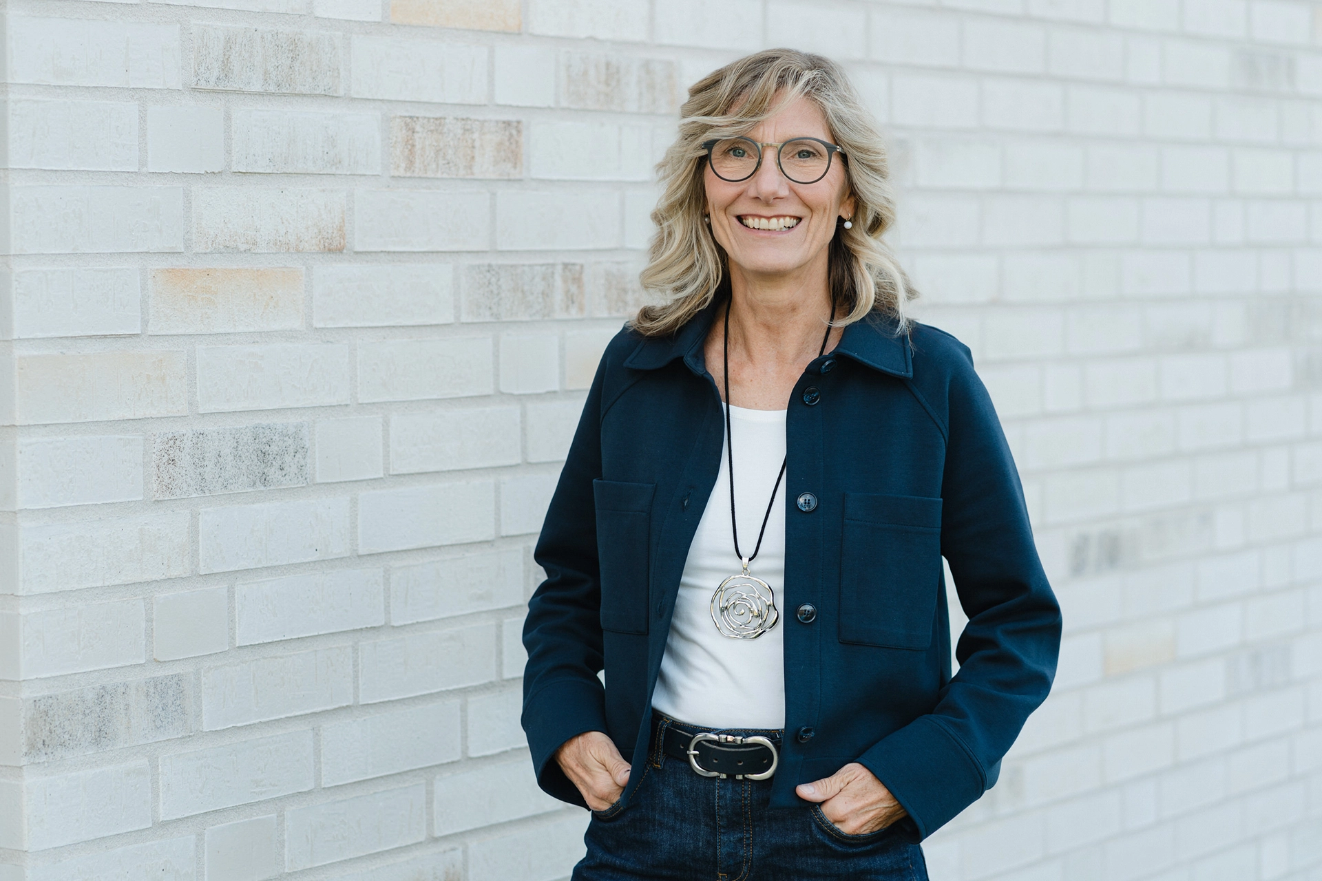 Katja Hartmann in Businesskleidung